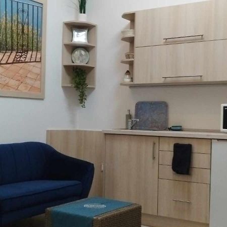 Diana Apartmanhaz Кестхей Екстер'єр фото