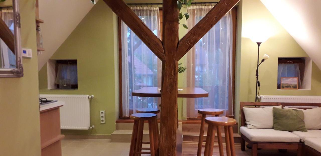 Diana Apartmanhaz Кестхей Екстер'єр фото